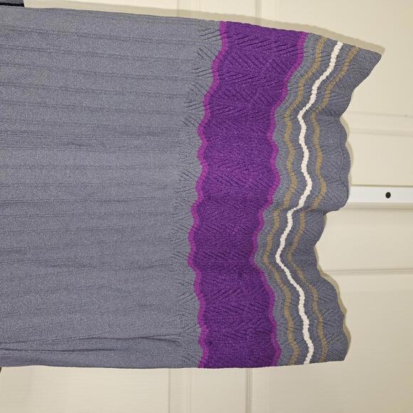 Nine West Women's Ribbed Knit Dress with Color Block Hem - Picture 5 of 6